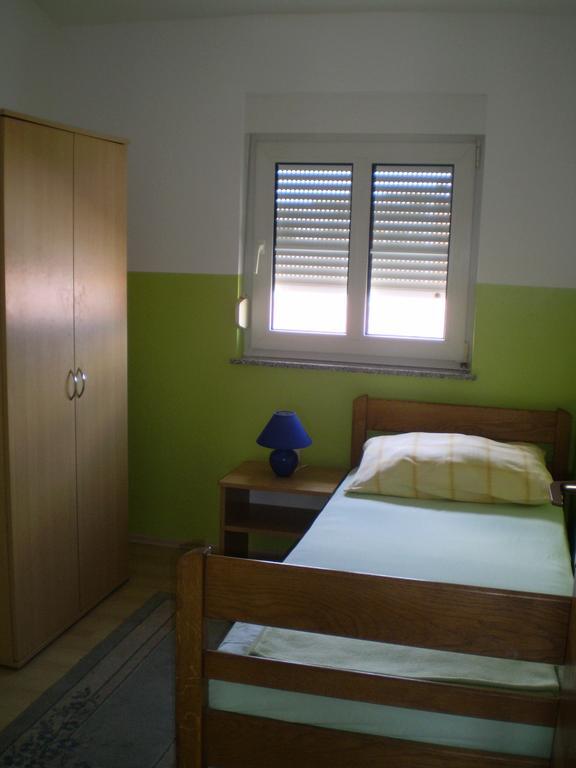 Apartmani Marija&Damir Vir Exteriör bild