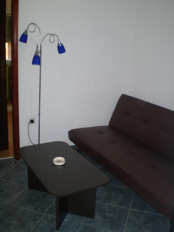 Apartmani Marija&Damir Vir Exteriör bild