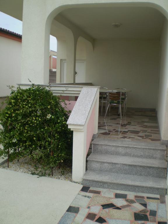 Apartmani Marija&Damir Vir Exteriör bild
